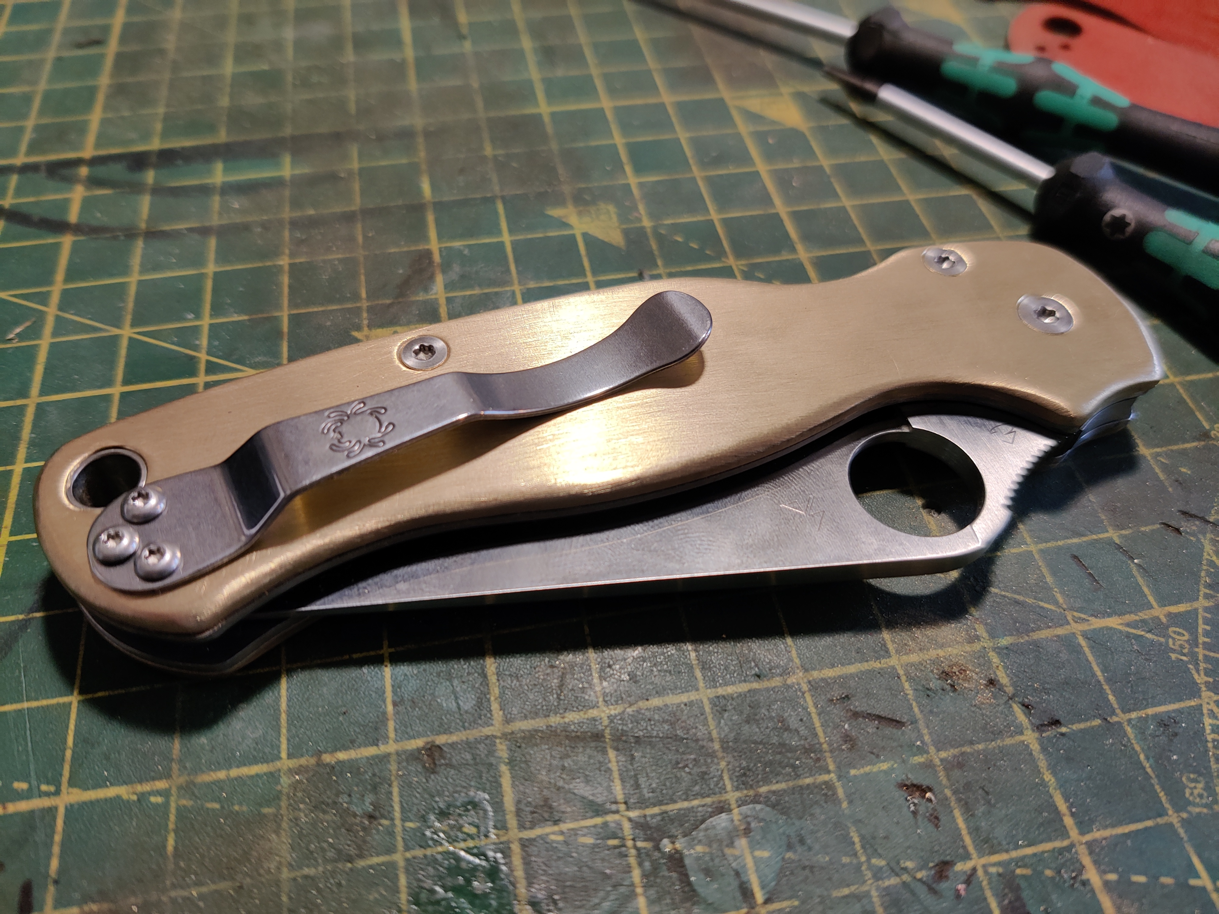 an image of a knife with brass scales