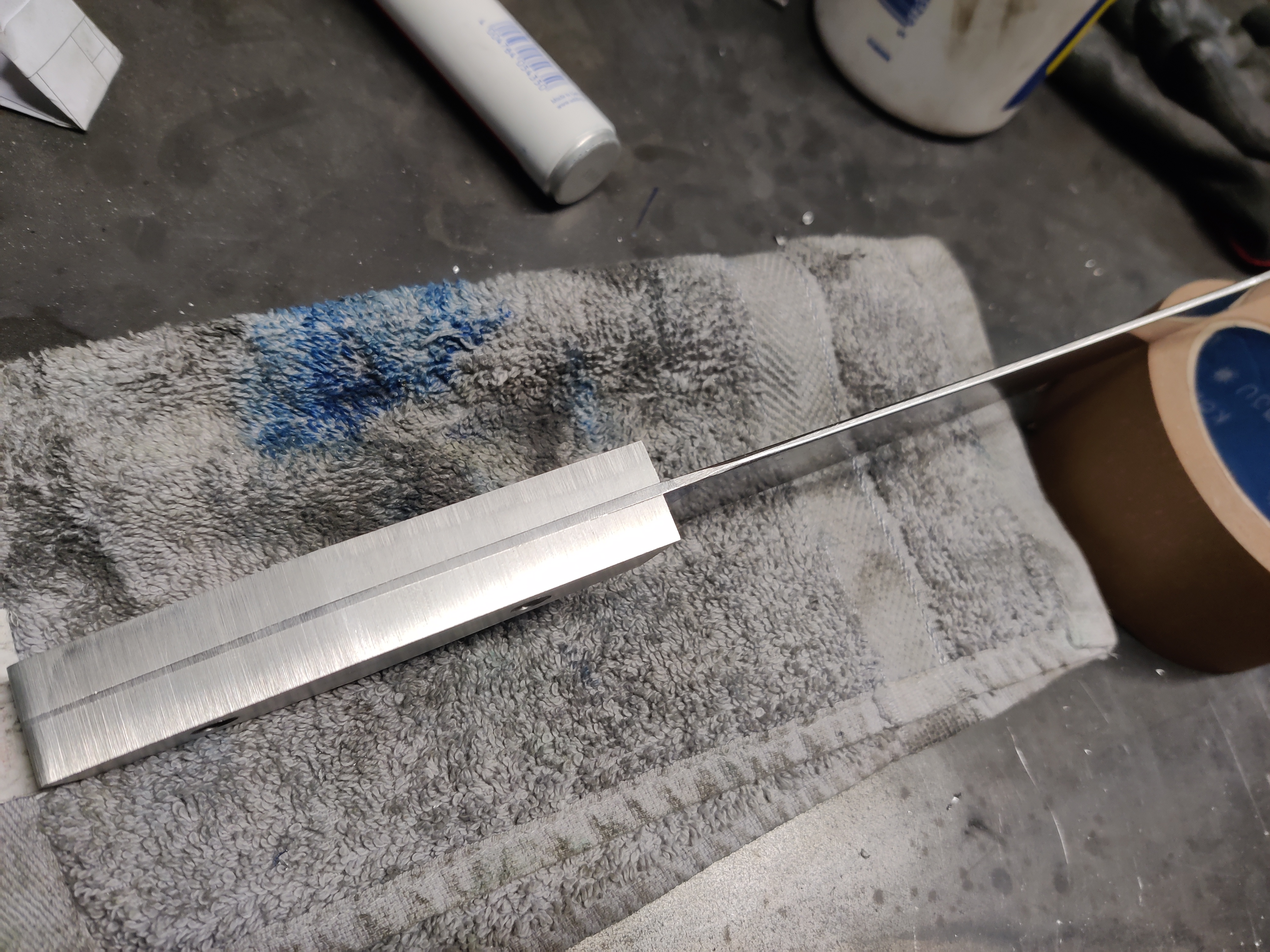 an image of a kitchen knife tang